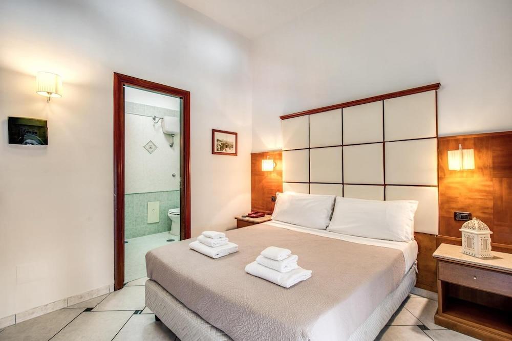 Garibaldi Suite Неаполь Экстерьер фото