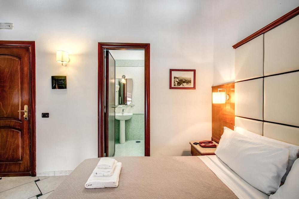 Garibaldi Suite Неаполь Экстерьер фото